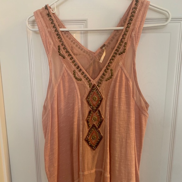 Free people tank too - Picture 2 of 3